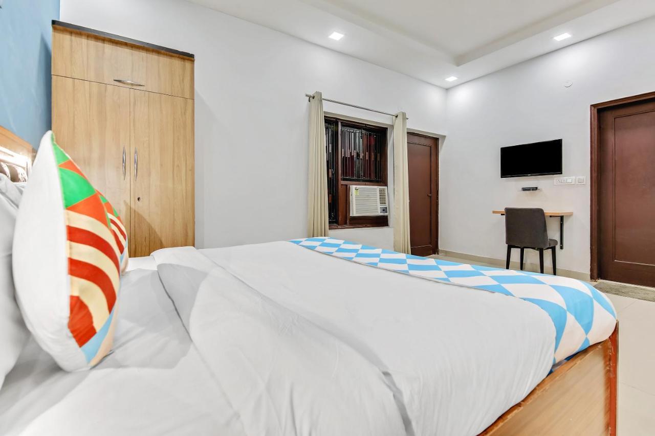 Oyo Home 64106 Comfortable Stay New Delhi Exterior foto