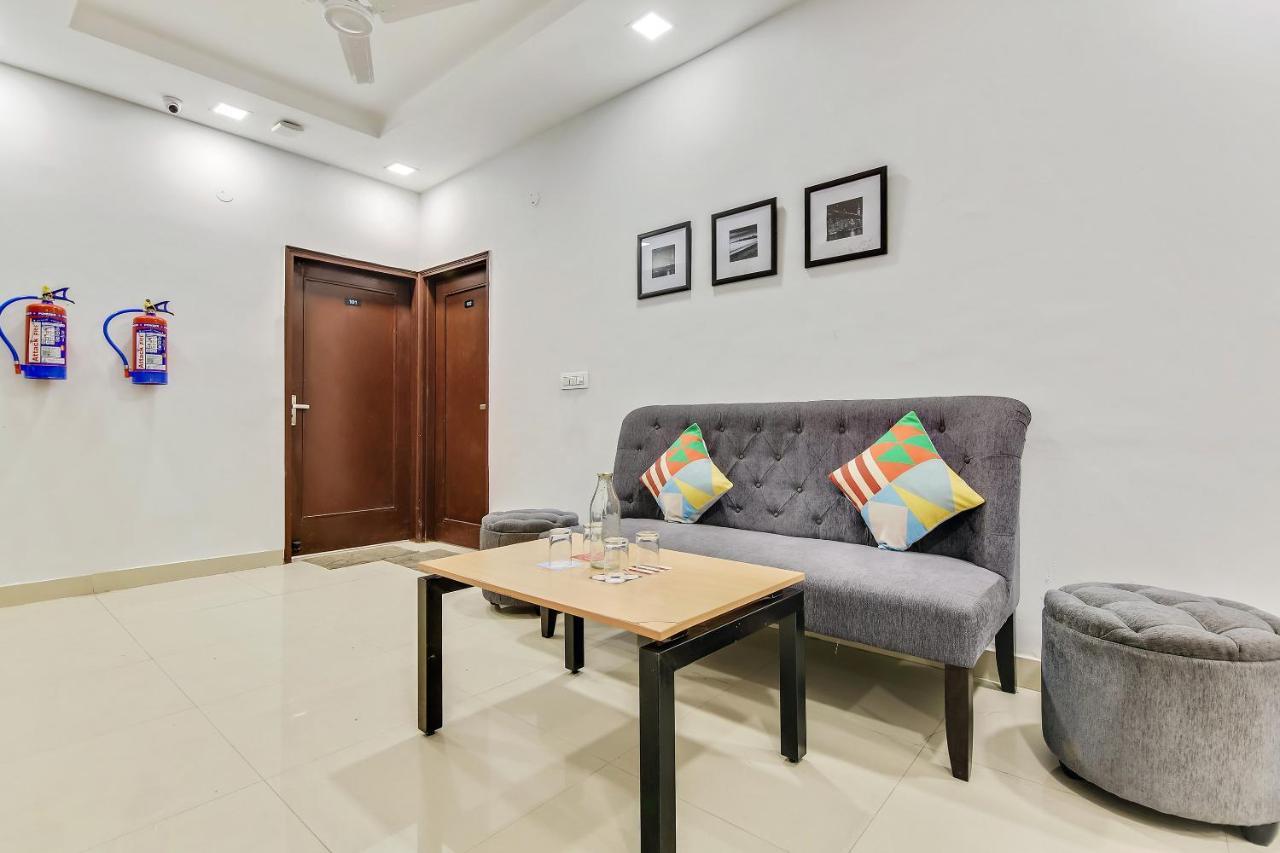 Oyo Home 64106 Comfortable Stay New Delhi Exterior foto