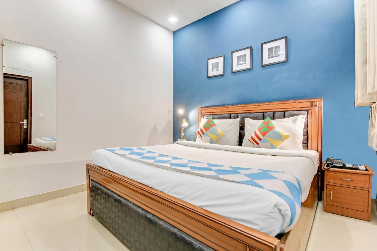 Oyo Home 64106 Comfortable Stay New Delhi Exterior foto