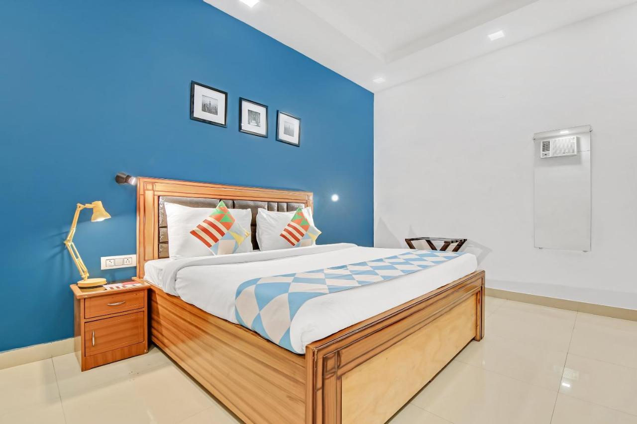Oyo Home 64106 Comfortable Stay New Delhi Exterior foto